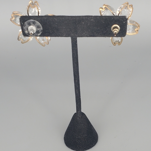 Flower 3D Crystql Earrings and Rhinestone Bracelet Set - Picture 5 of 8